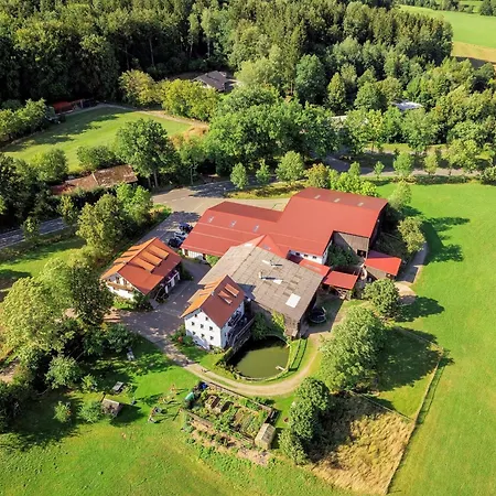 Hanauerhof Farm stay *